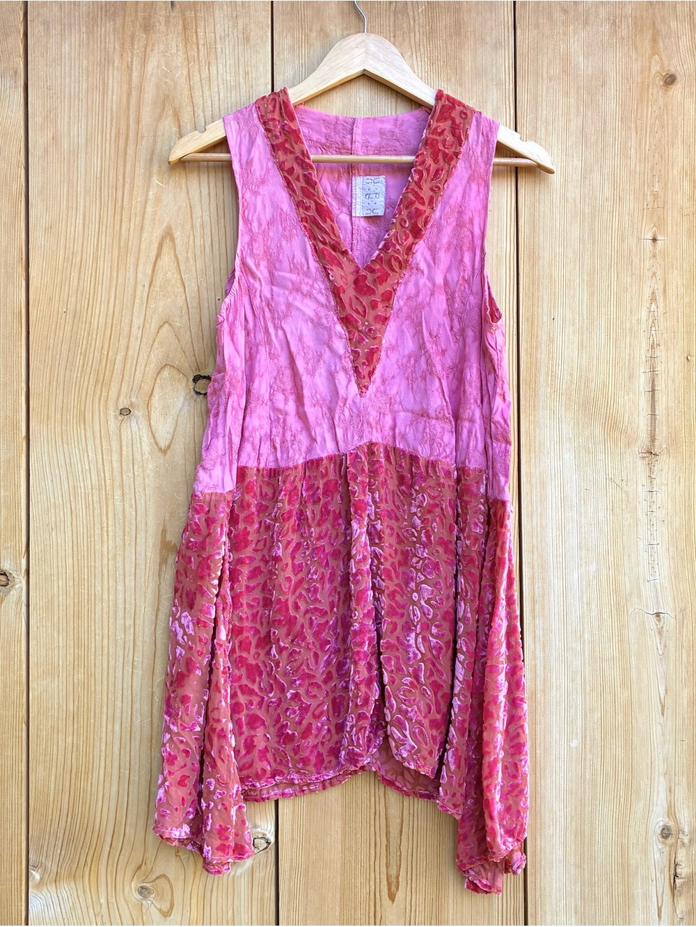 Uru Crushed Velvet Pink Sleeveless Top Sz Medium